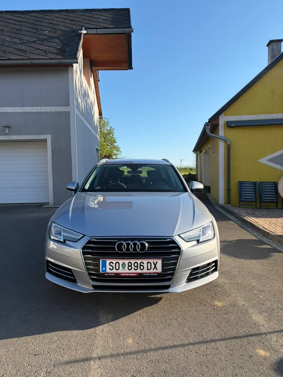 Audi A4 2018 photo 2