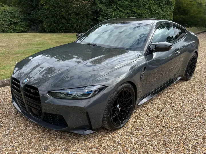BMW M4 2022 photo 2