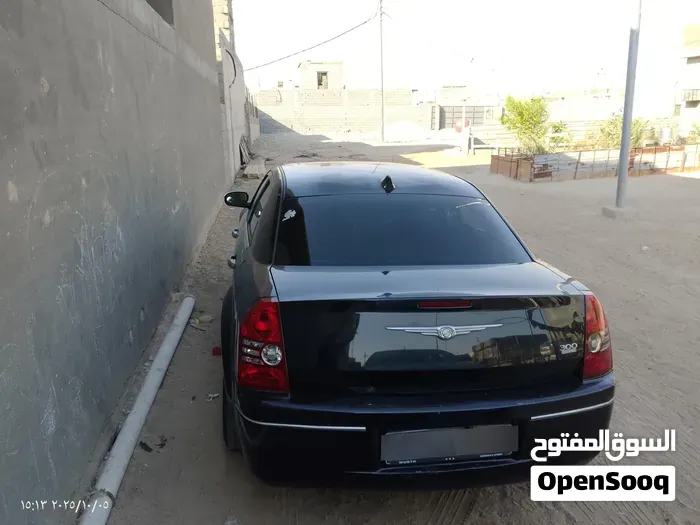 Chrysler 300 2009 photo 2