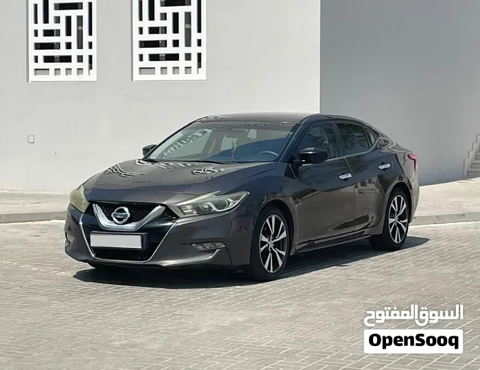 Nissan Maxima