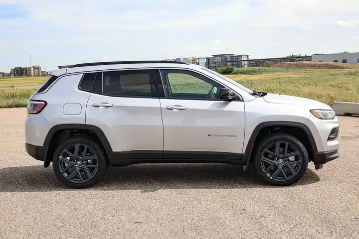 Jeep Compass 2026 photo 5