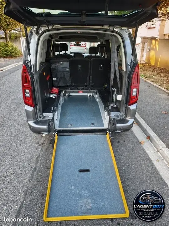 Opel Combo 2023 photo 3