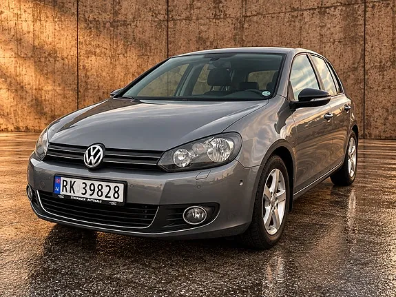 Volkswagen Golf 2012 photo 2
