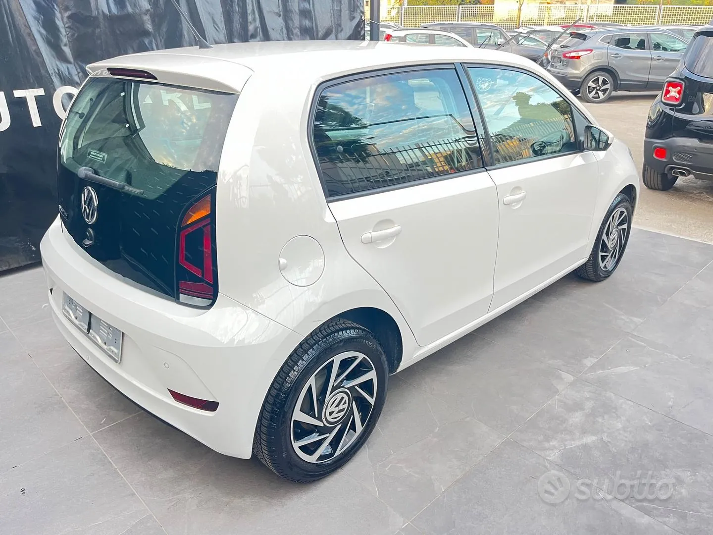 Volkswagen Up 2019 photo 4