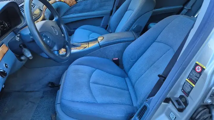 Mercedes-Benz E-Class 2002 photo 2