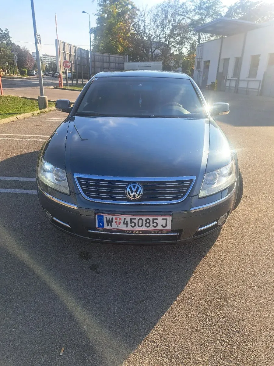 Volkswagen Phaeton 2007 photo 2