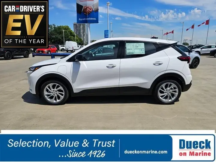 Chevrolet Bolt 2027 photo 5