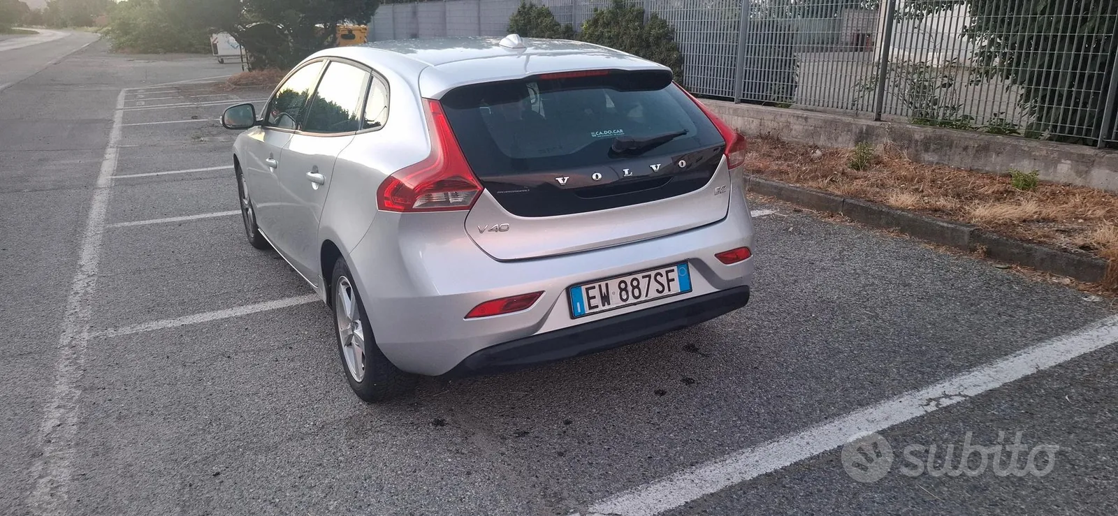 Volvo V40 2014 photo 3