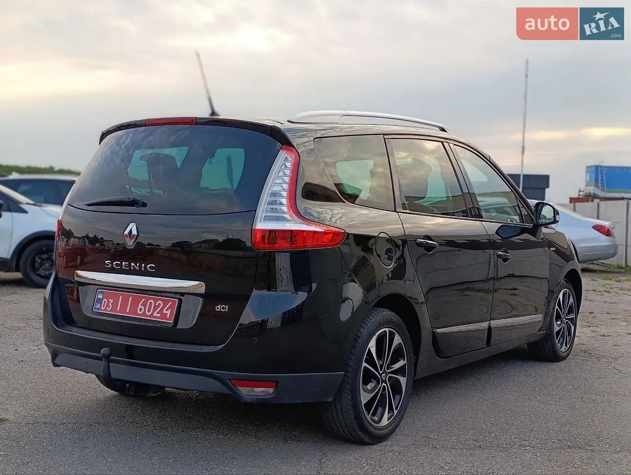Renault Grand Scenic 2014 photo 5
