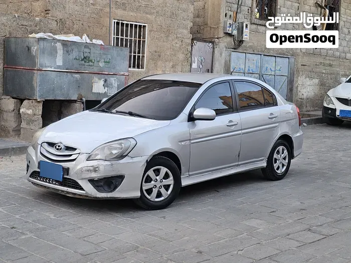Hyundai Verna 2010 photo 4