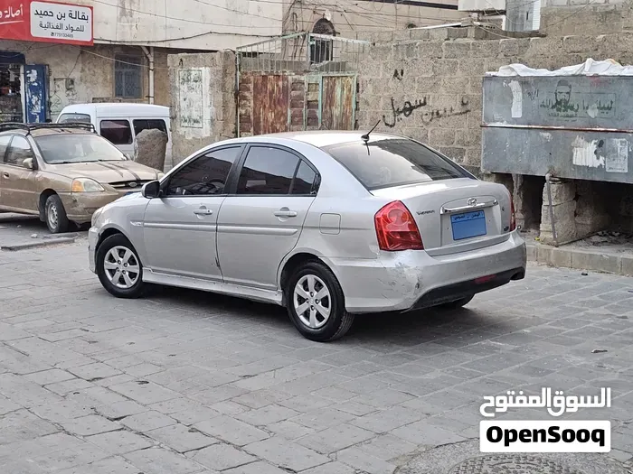 Hyundai Verna 2010 photo 3