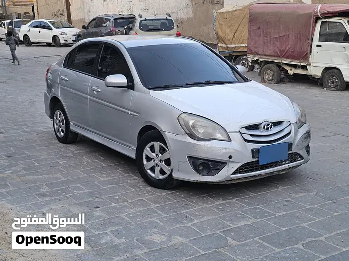 Hyundai Verna