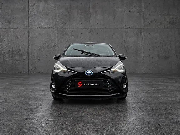 Toyota Yaris 2017 photo 2