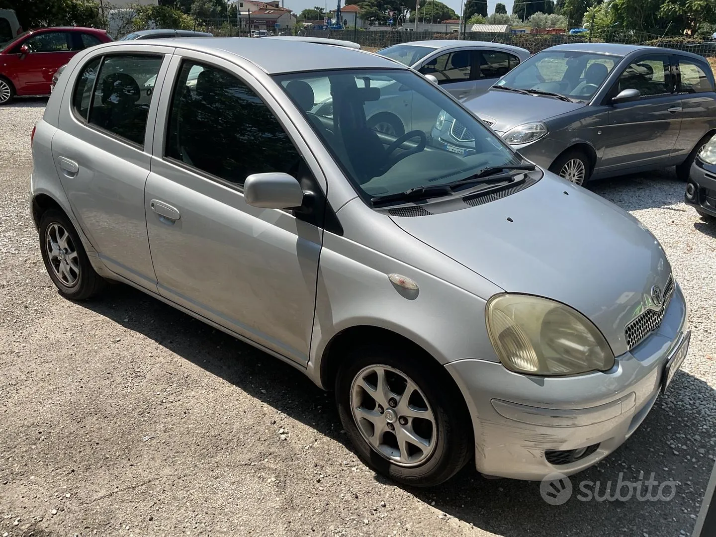 Toyota Yaris 2005 photo 2