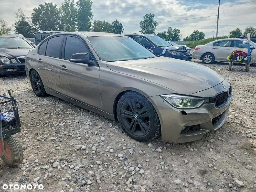 BMW 3 Series 2015 photo 2