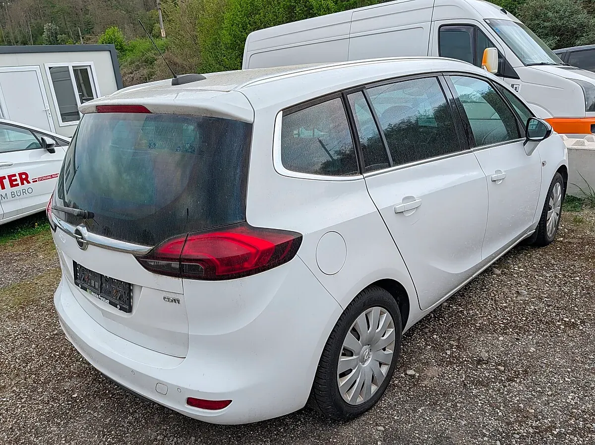 Opel Zafira 2017 photo 3