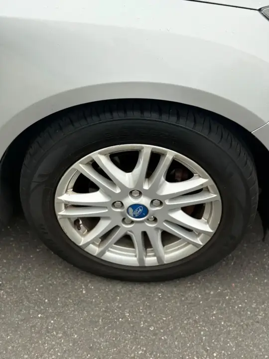 Ford Focus 2012 photo 3