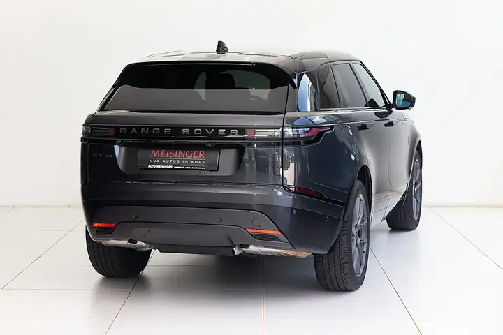 Land Rover Range Rover Velar 2026 photo 2