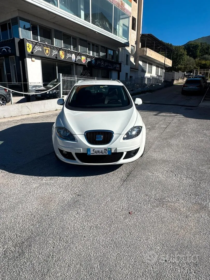 Seat Altea 2009 photo 2