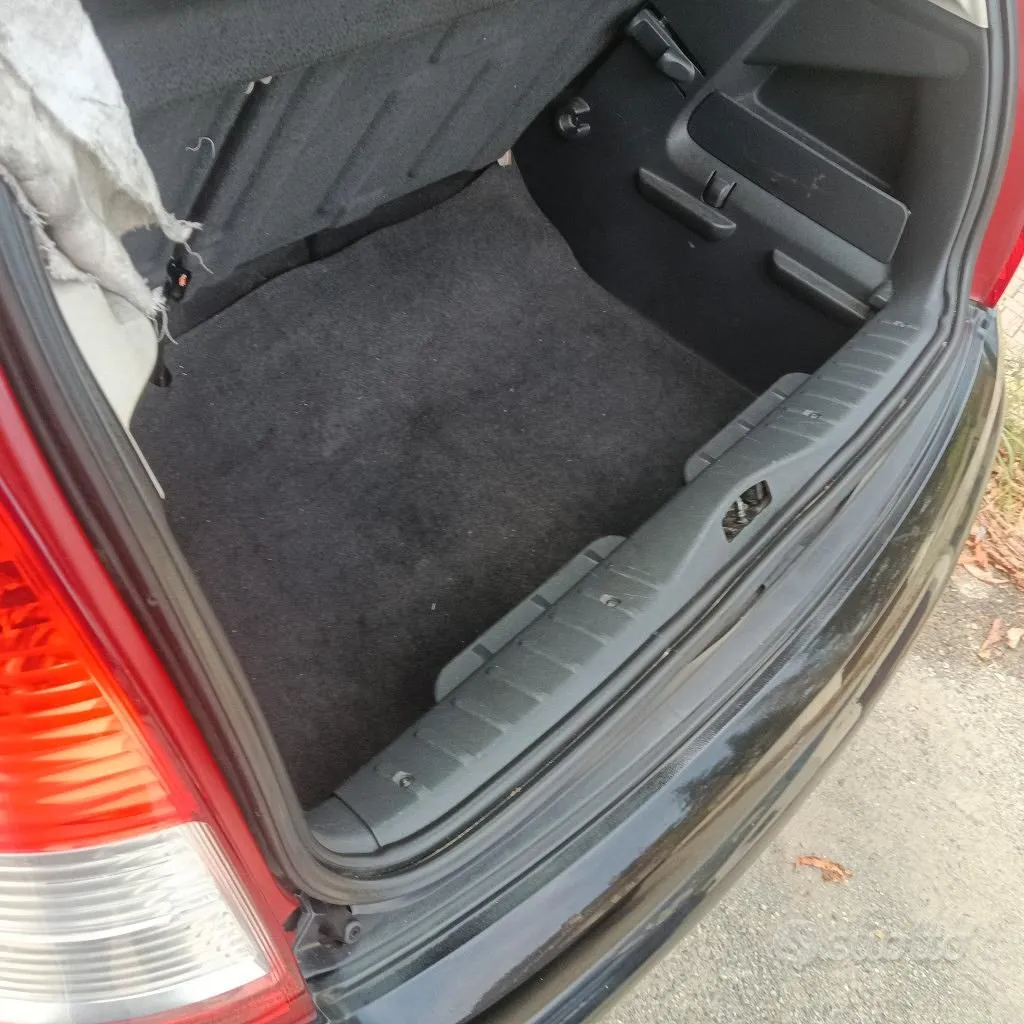 Citroen C3 2007 photo 4