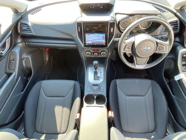 Suzuki Impreza Sport 2018 photo 2