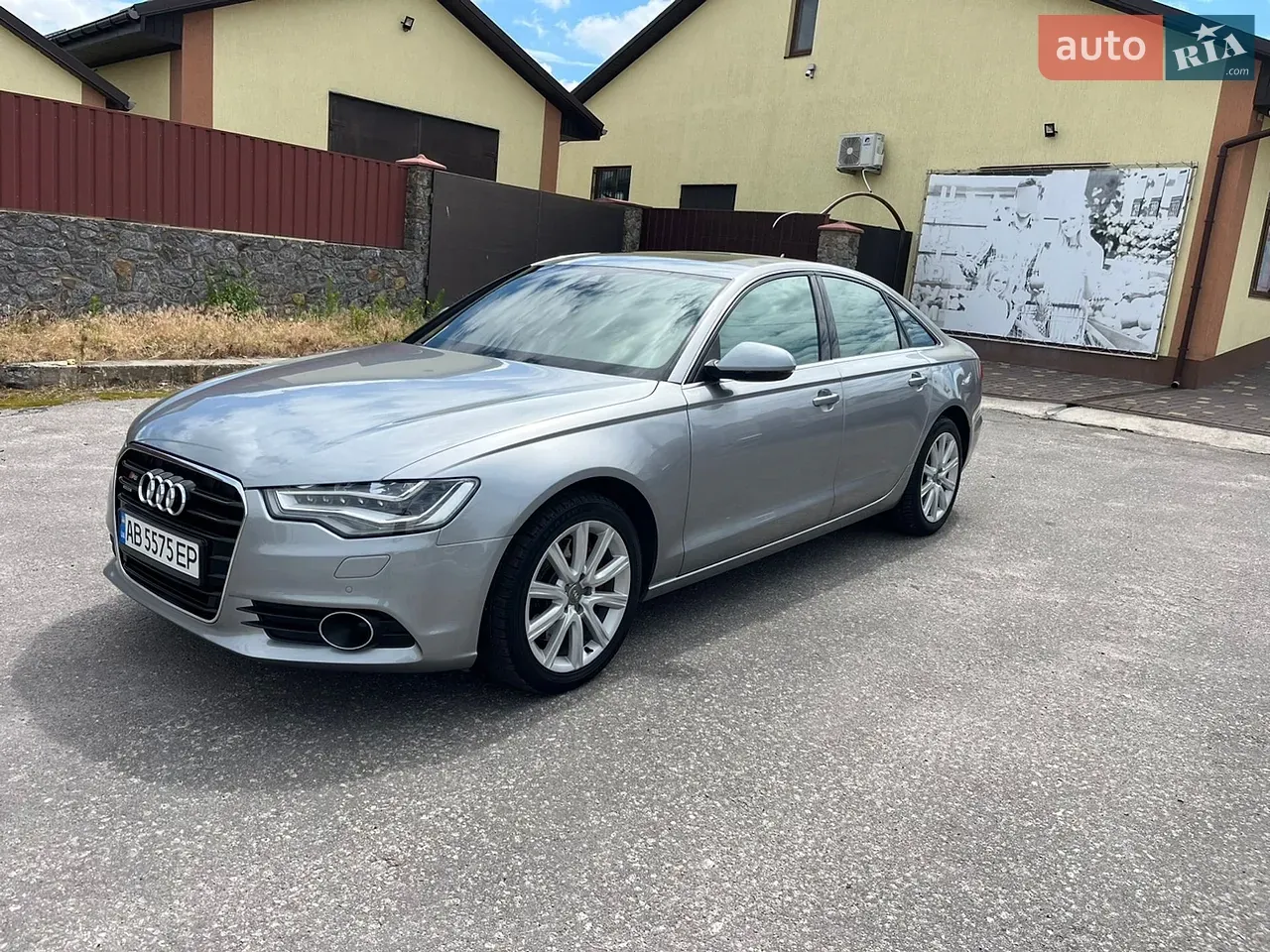 Audi A6 2014 photo 2