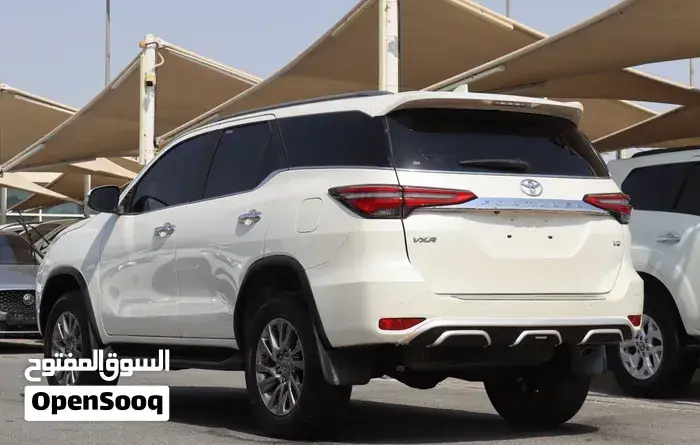 Toyota Fortuner 2021 photo 4