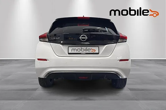Nissan Leaf 2023 photo 4