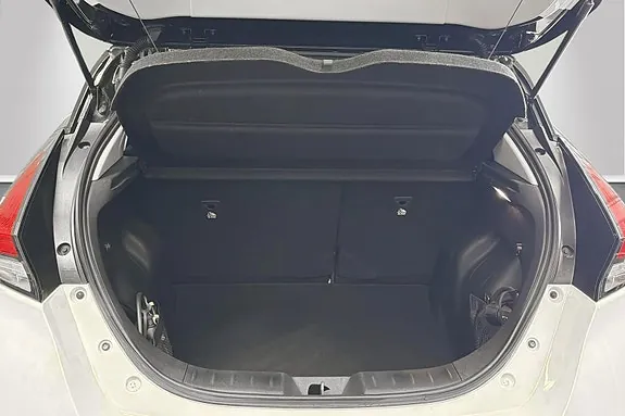 Nissan Leaf 2023 photo 5