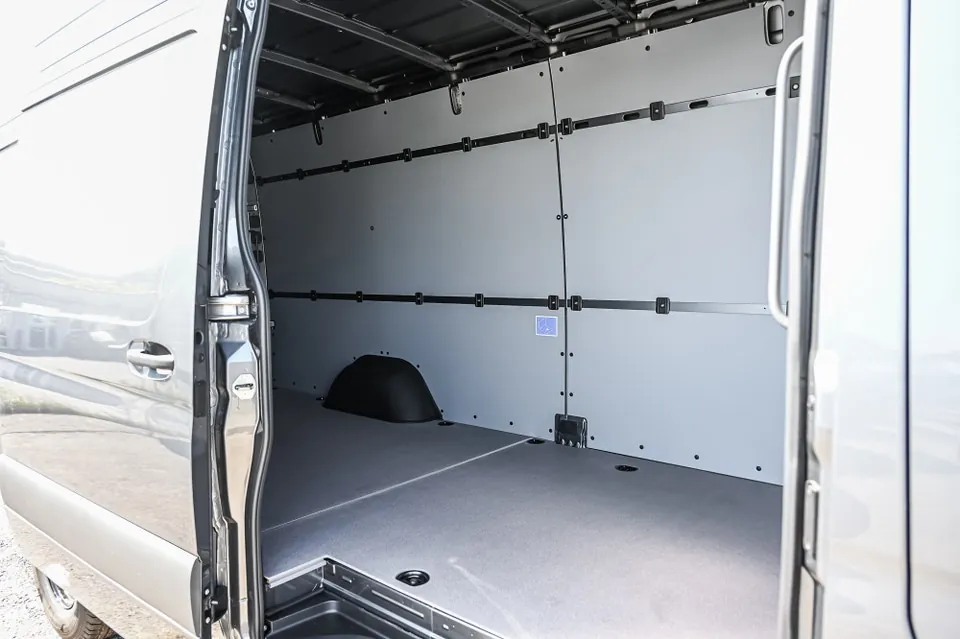 Mercedes-Benz Sprinter 2026 photo 5