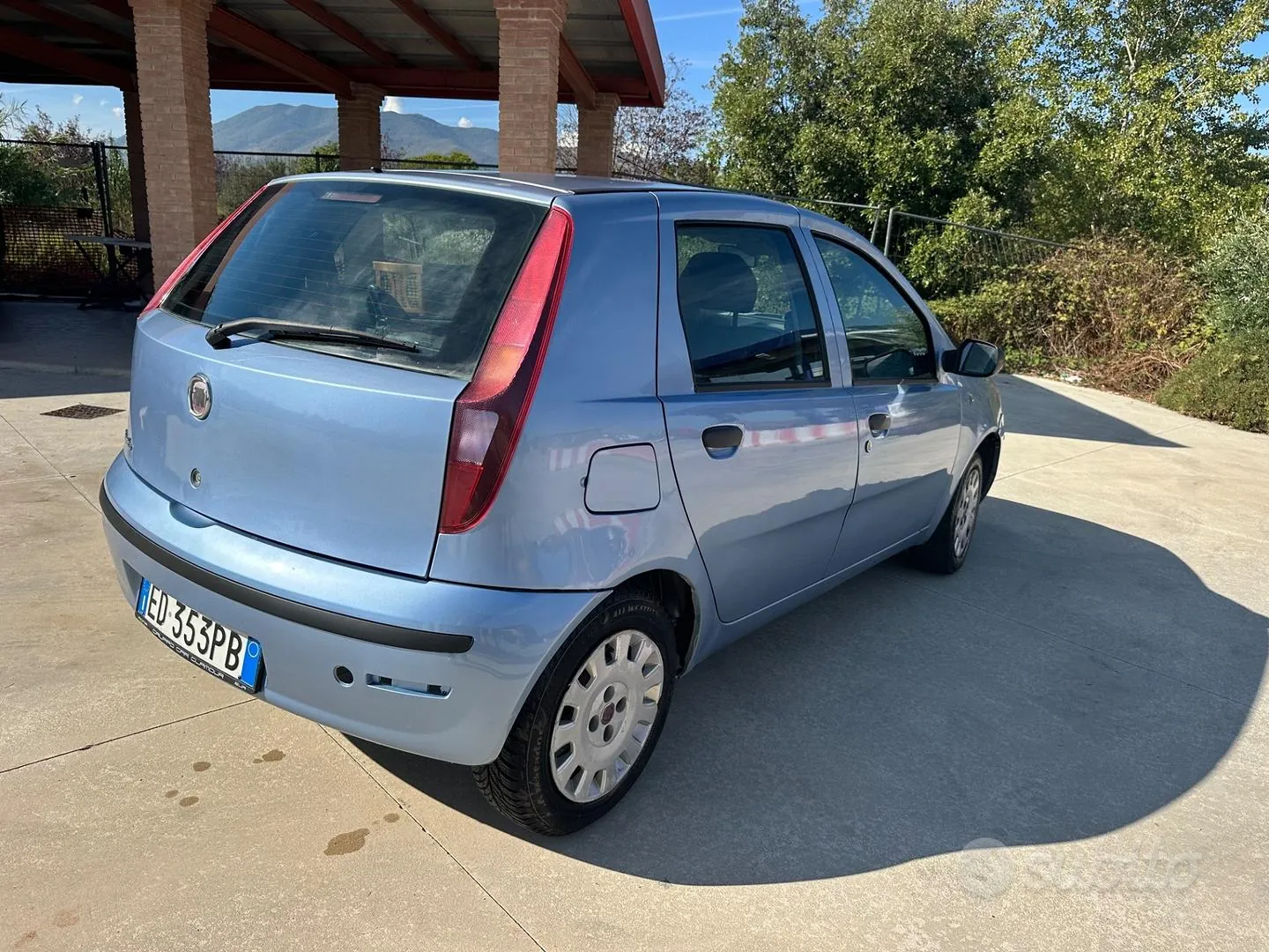Fiat Punto 2010 photo 4