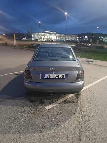 Audi A4 1996 photo 4