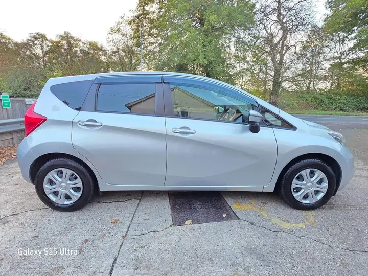 Nissan Note 2015 photo 4