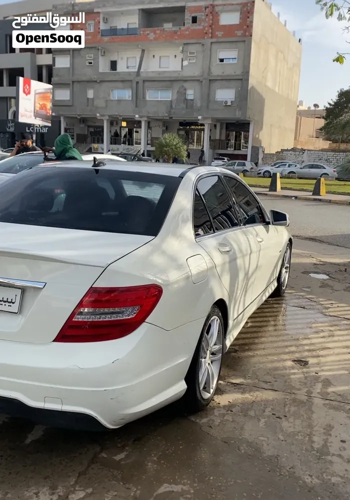 Mercedes-Benz C-Class 2014 photo 2