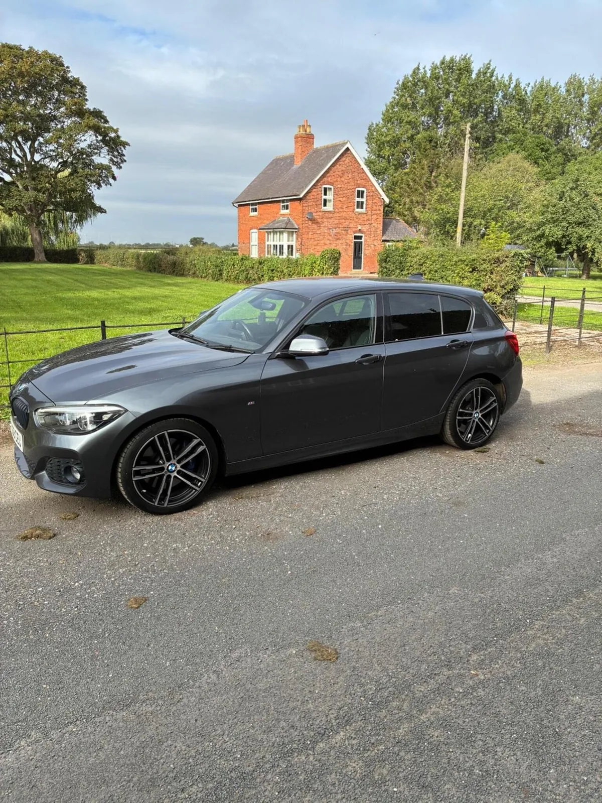 BMW 1 Series 2018 photo 3