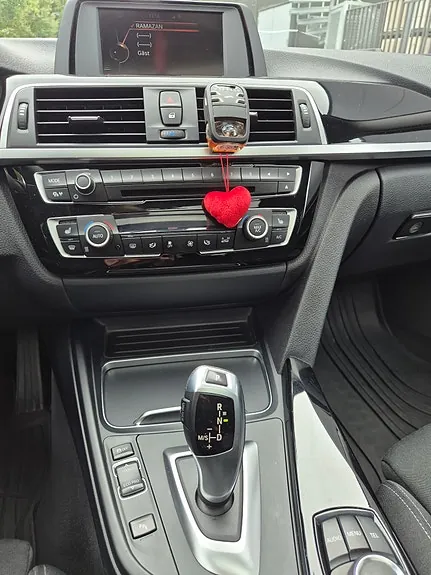 BMW 320D 2017 photo 3