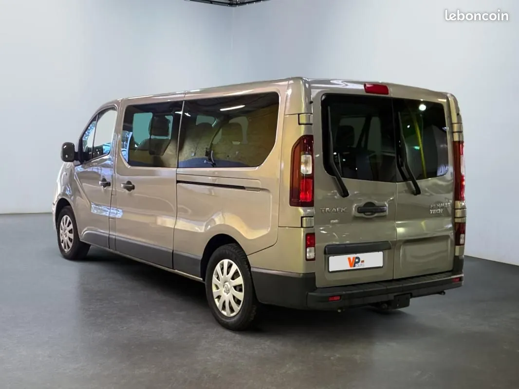 Renault Trafic 2018 photo 2