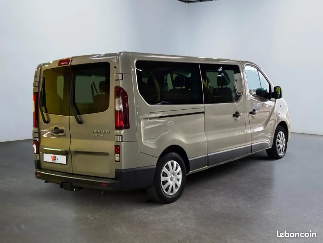 Renault Trafic 2018 photo 4
