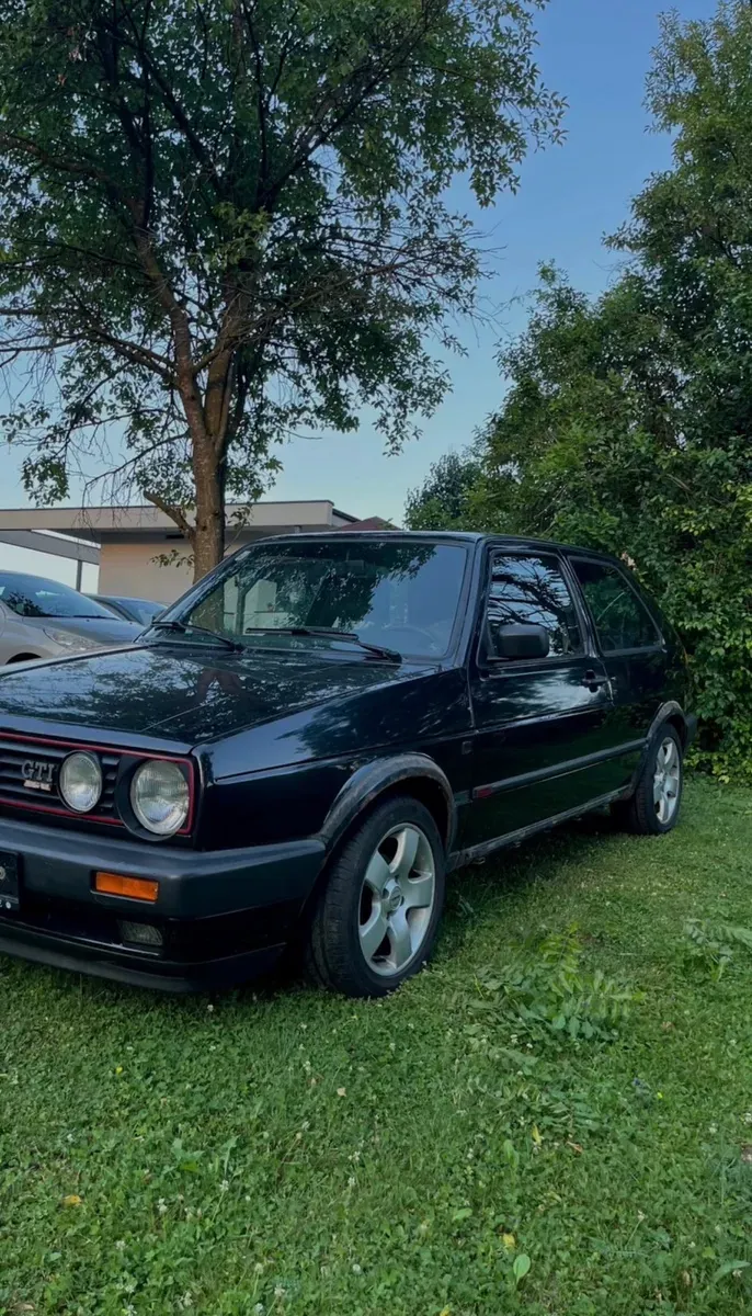 Volkswagen Golf 1989 photo 2