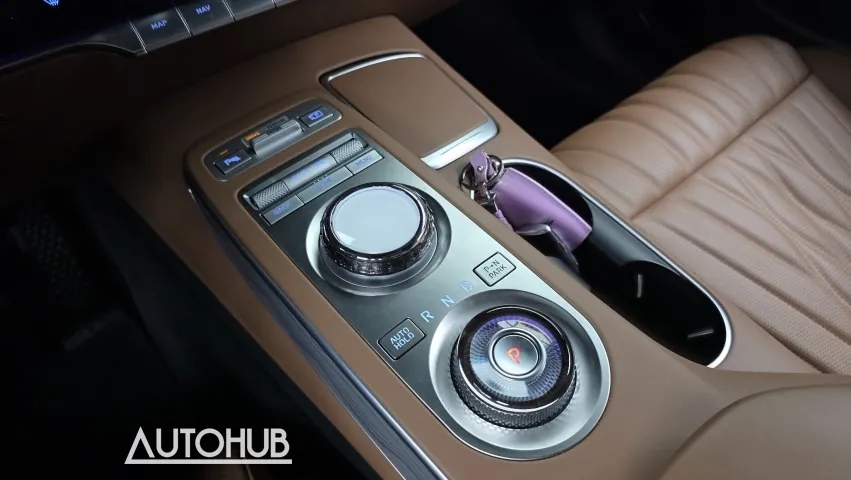 Genesis Gv70 photo 5