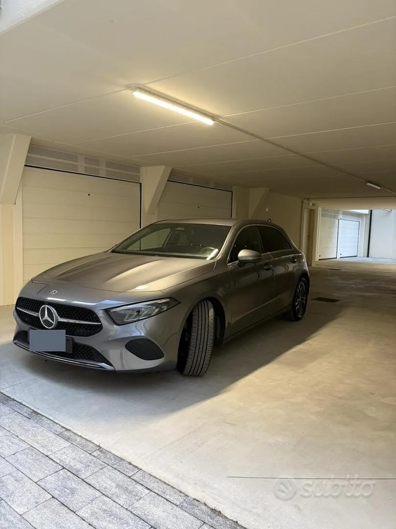 Mercedes-Benz A180D 2025 photo 2