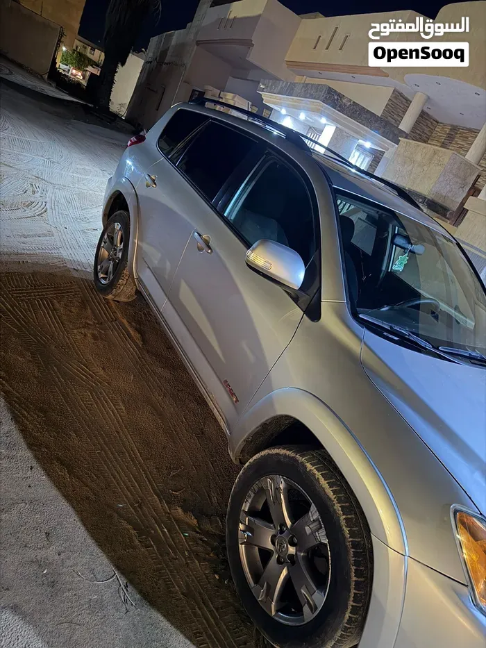 Toyota Rav 4 2012 photo 2