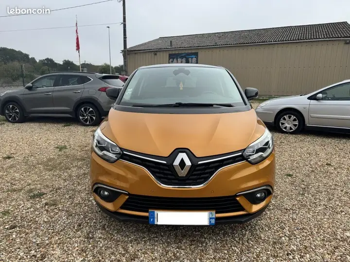 Renault Scenic 2019 photo 2