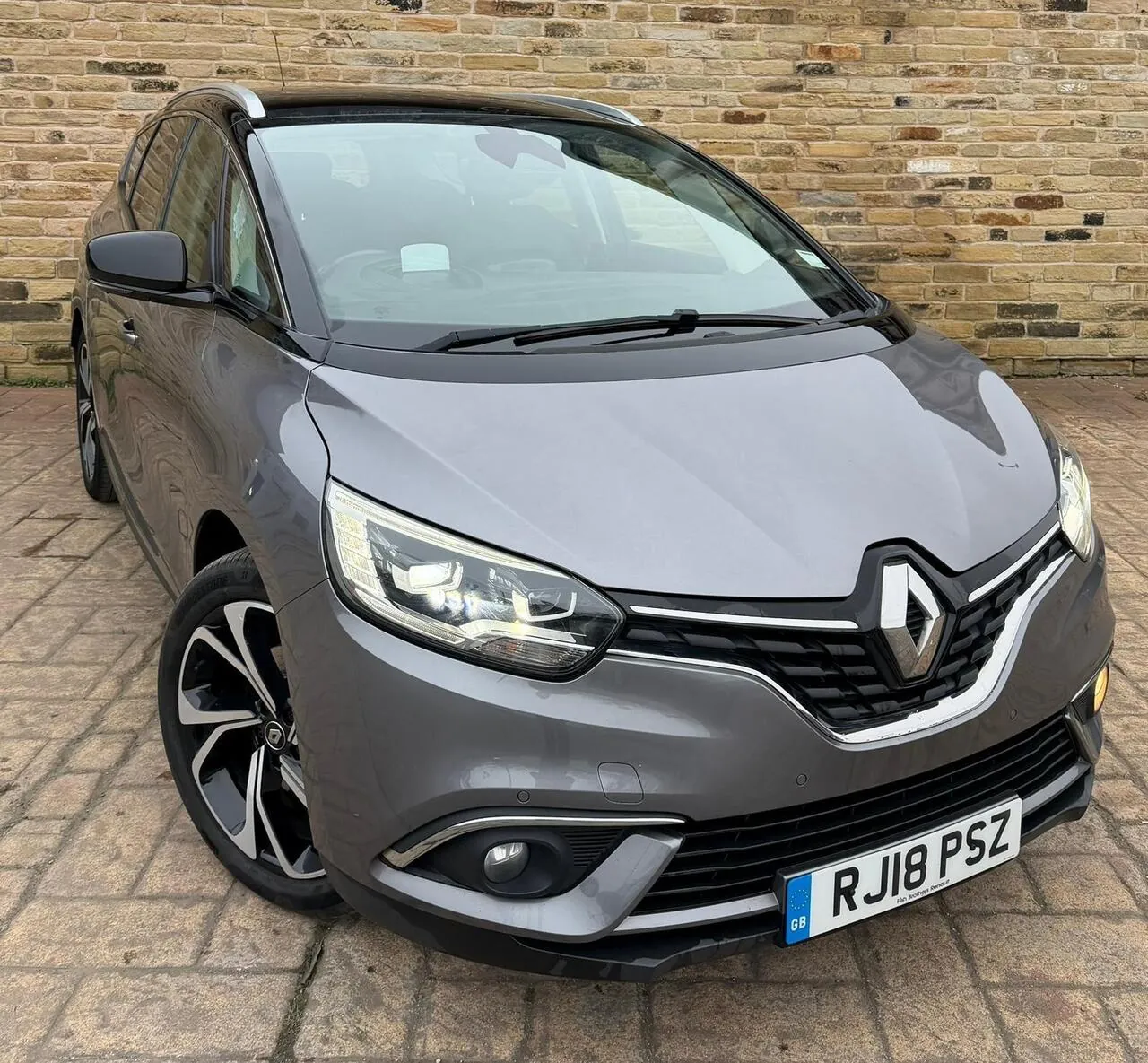 Renault Grand Scenic 2018 photo 2