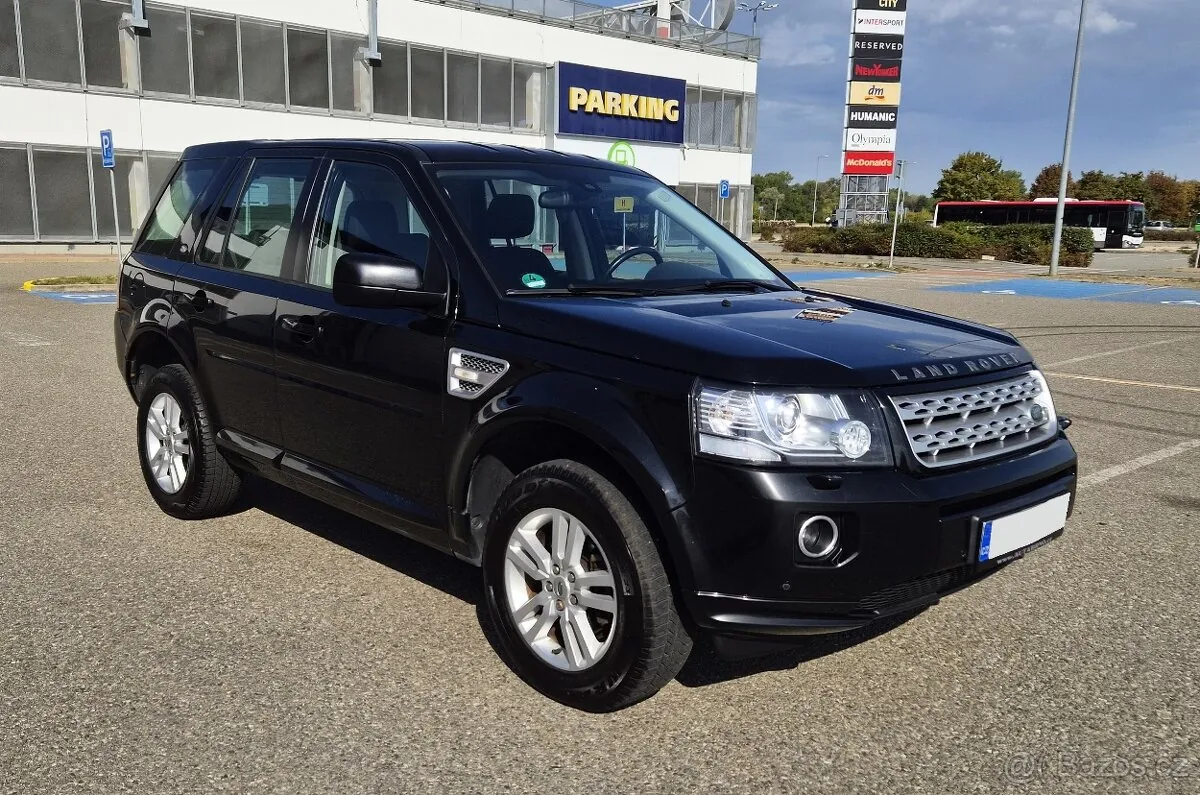 Land Rover Freelander 2013 photo 3