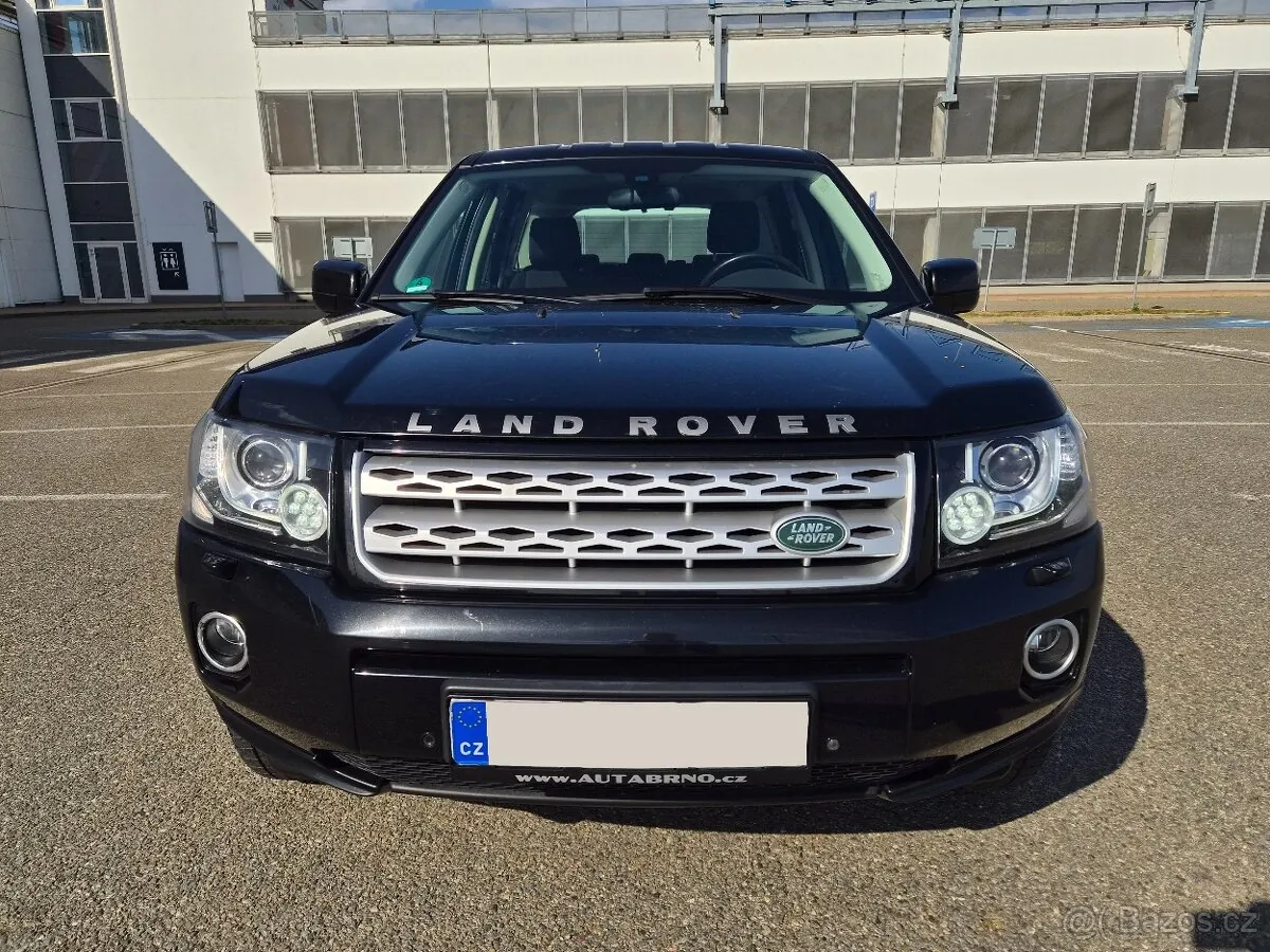 Land Rover Freelander 2013 photo 2
