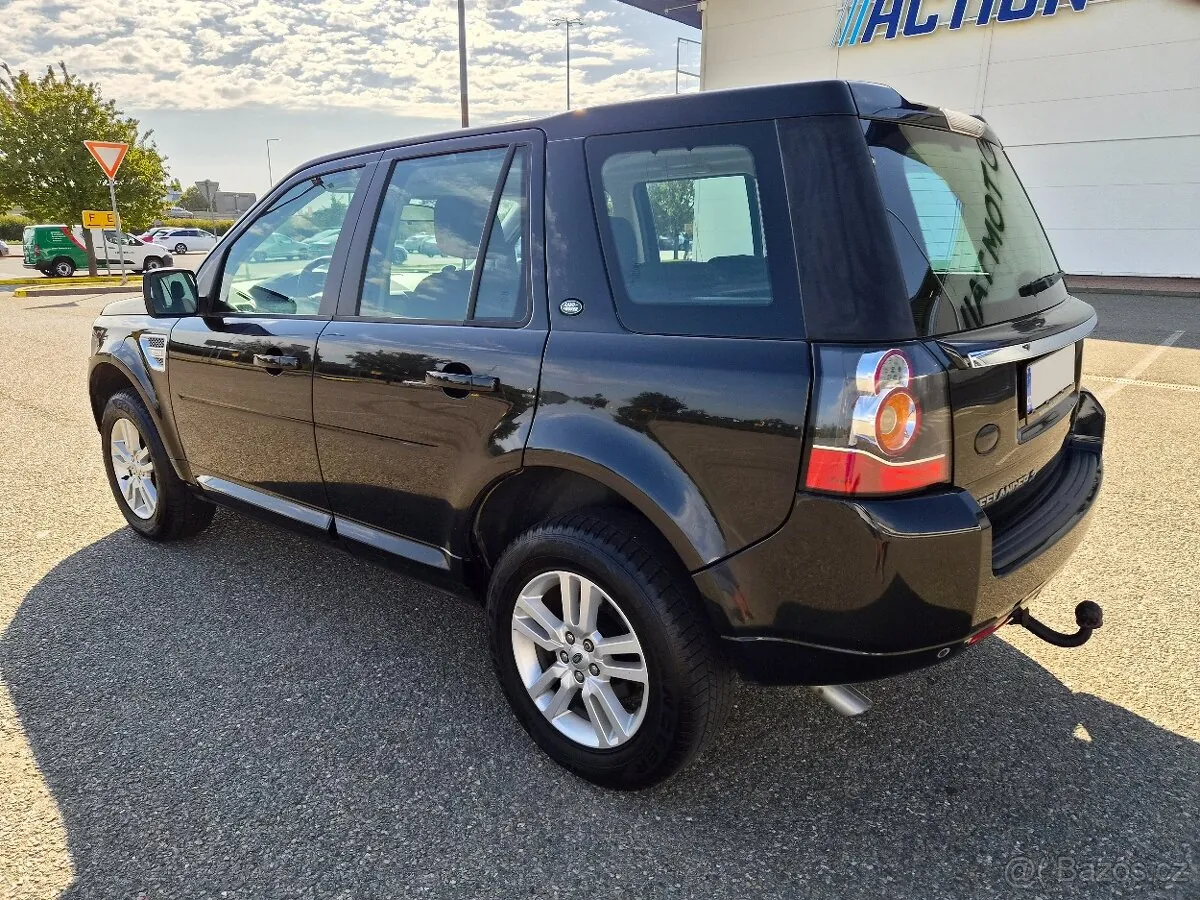 Land Rover Freelander 2013 photo 5