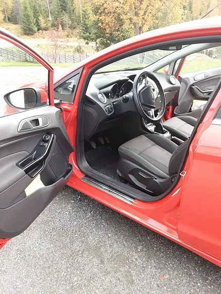 Ford Fiesta 2015 photo 5