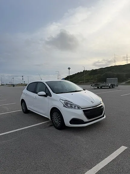 Peugeot 208 2018 photo 5