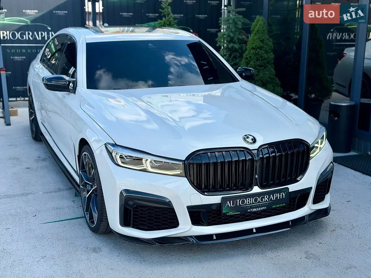 BMW 7 Series 2019 photo 3